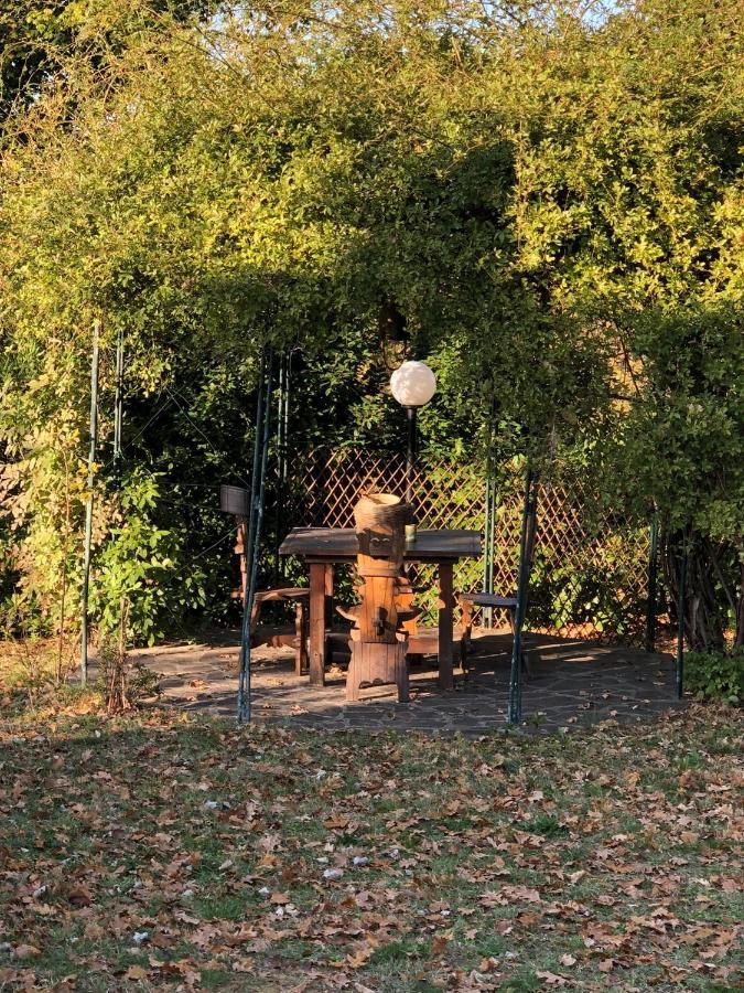 La Casa Nel Bosco Villa Lari Kültér fotó
