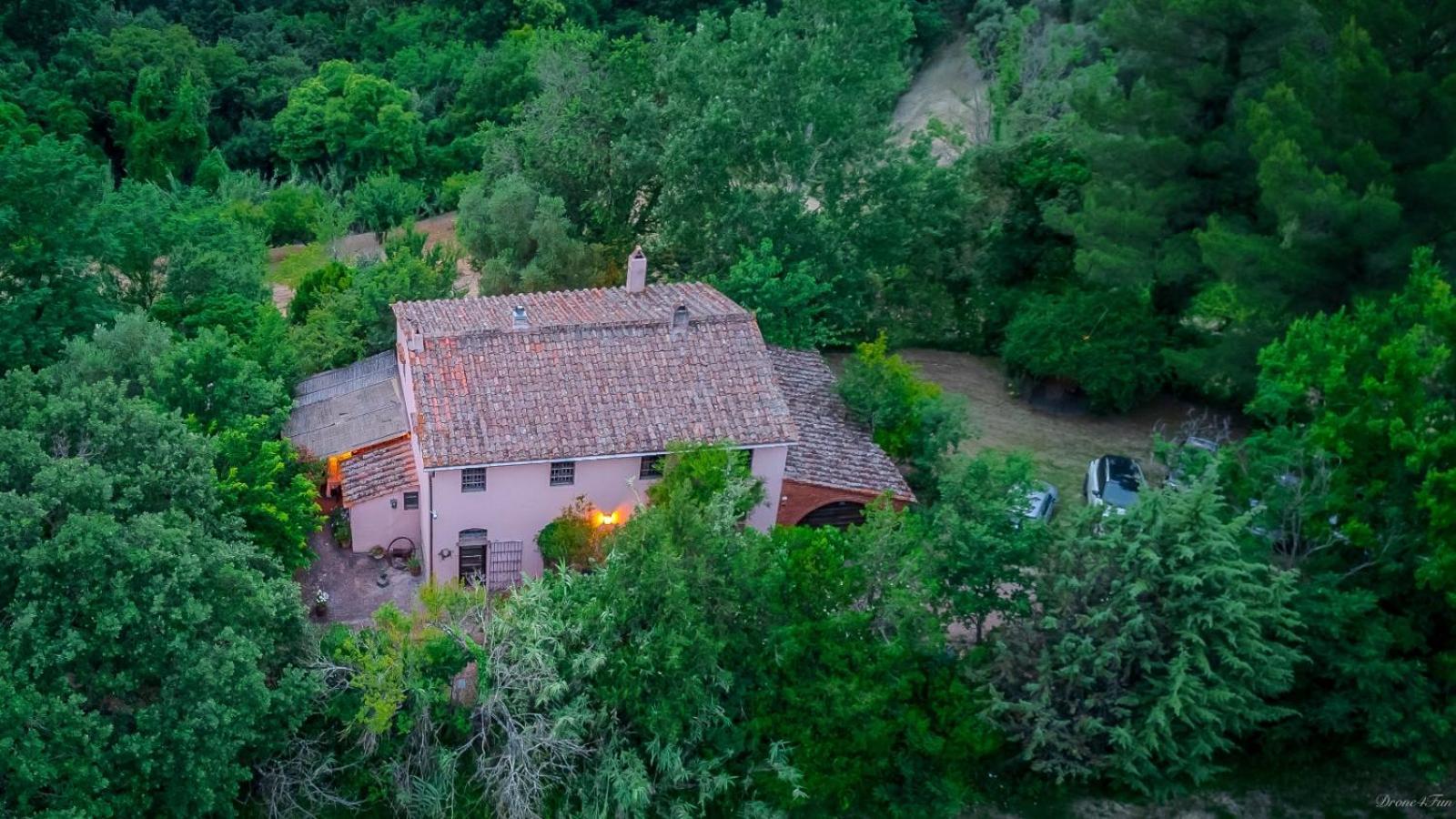 La Casa Nel Bosco Villa Lari Kültér fotó